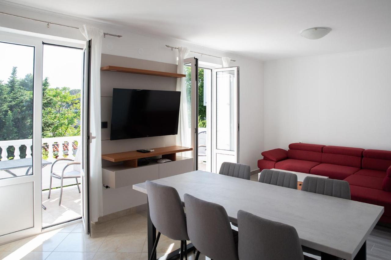 Apartmani Vrtodusic Banjol Ngoại thất bức ảnh