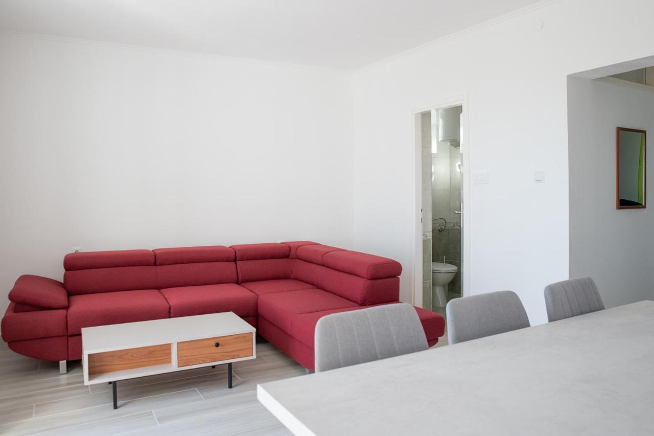 Apartmani Vrtodusic Banjol Ngoại thất bức ảnh