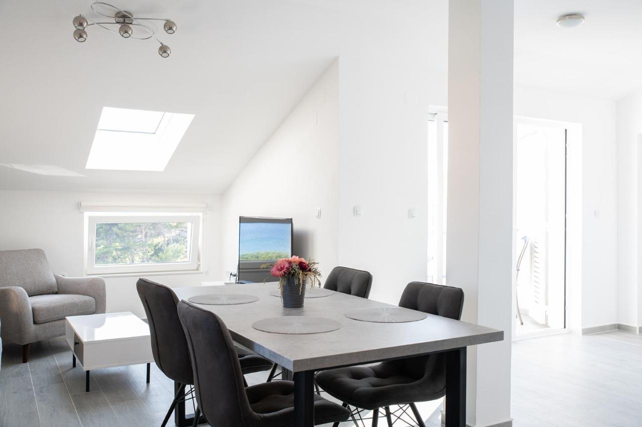Apartmani Vrtodusic Banjol Ngoại thất bức ảnh