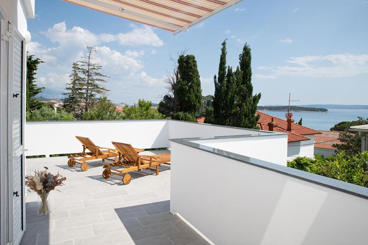 Apartmani Vrtodusic Banjol Ngoại thất bức ảnh
