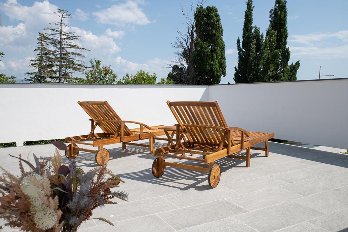 Apartmani Vrtodusic Banjol Ngoại thất bức ảnh